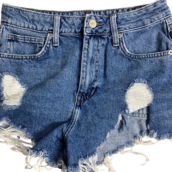 Forever 21 Destroyed Cut Off Denim Shorts 26 Med Wash High Rise Distressed - Picture 2 of 5